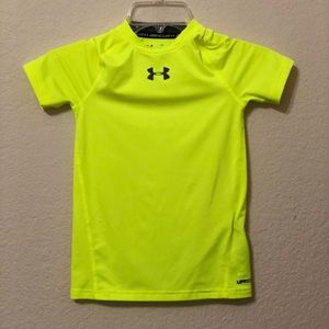 Under Armour fitted Heat Gear Boys top YSM